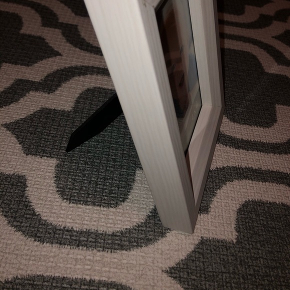 Set of 6 white wooden picture frames 4 X 6” NWT - Picture 5 of 8